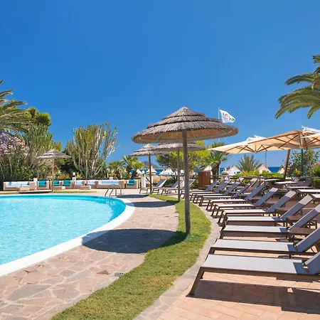 Отель Cormoran 4*